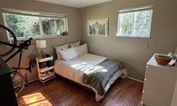 Looking for a roomate starting August 1st!!