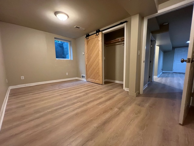 720 sf MIL Apartment for Rent in Maple Leaf