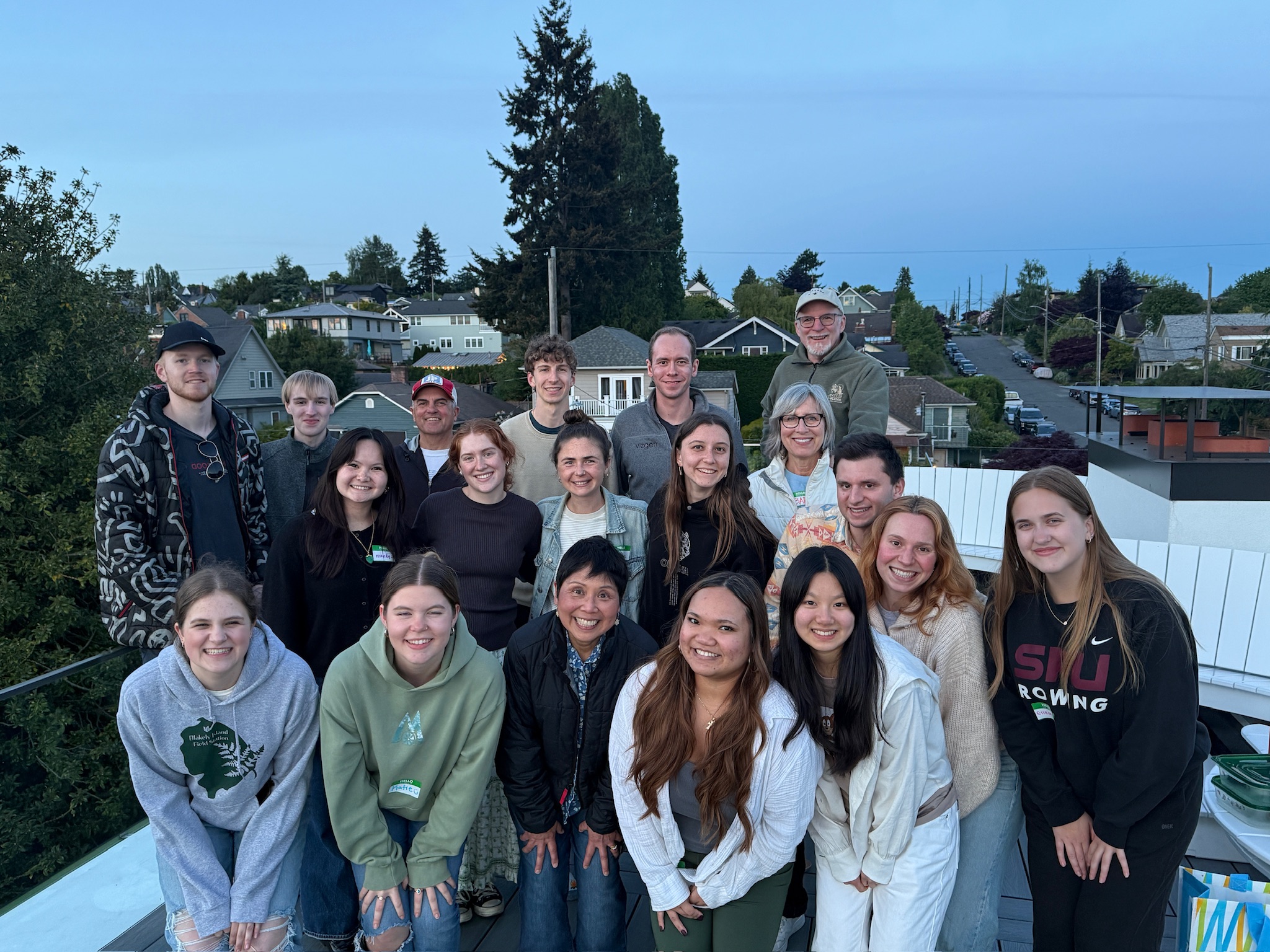 Taylor Pearson with college students